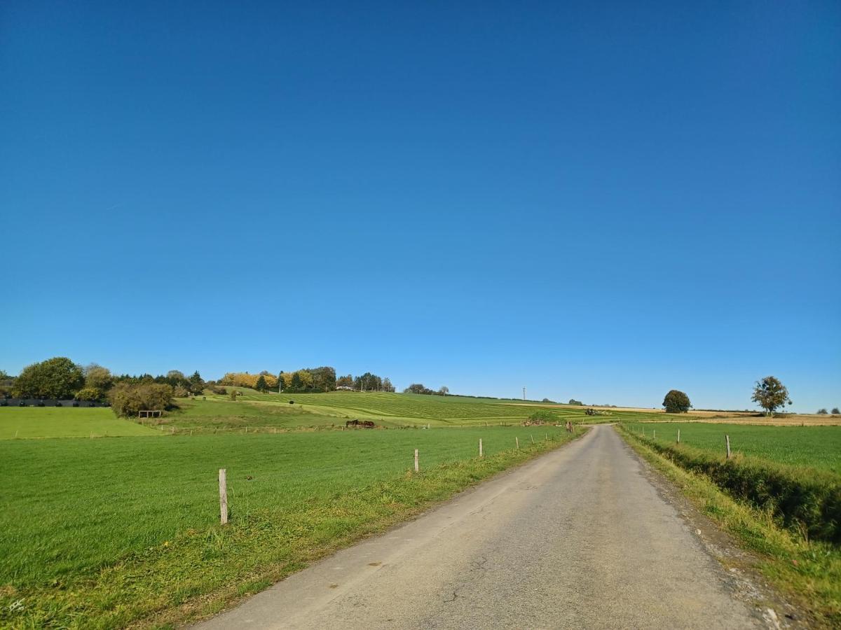 Le Poirier De Warre Villa Durbuy Bagian luar foto