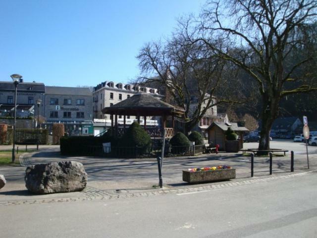 Le Poirier De Warre Villa Durbuy Bagian luar foto